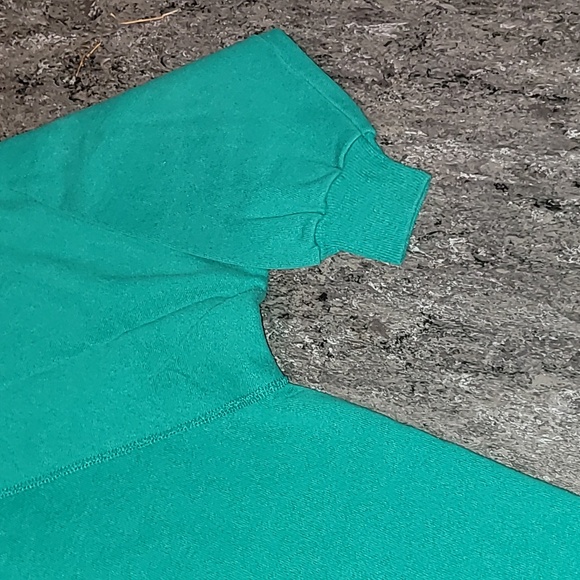 Vintage. Made in USA. Hanes Her Way. Crewneck sweatshirt. Women's 2X - Picture 4 of 15